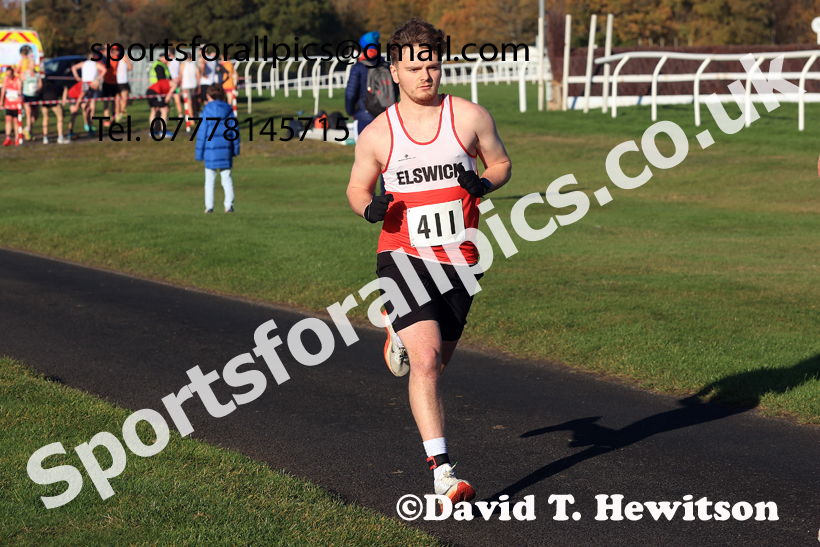 Norman Woodcock Relay, Gosforth Park Racecourse, Newcastle. Photo: David T. Hewitson/Sports for All Pics